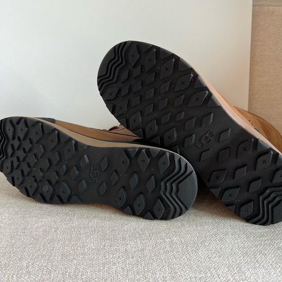 UGG Women's Tan and Black Winter Boots - Picture 3 of 7